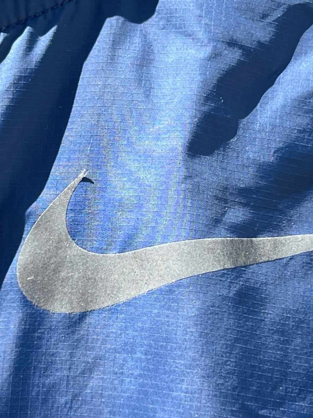 Nike Men’s Navy Blue Hooded Windbreaker Jacket - Picture 3 of 5